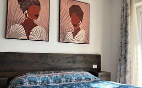 Sn Sunny Suite